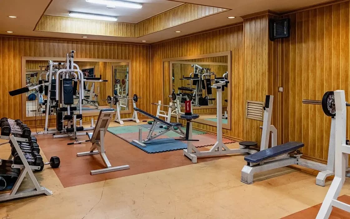 Aban Hotel - Image 10