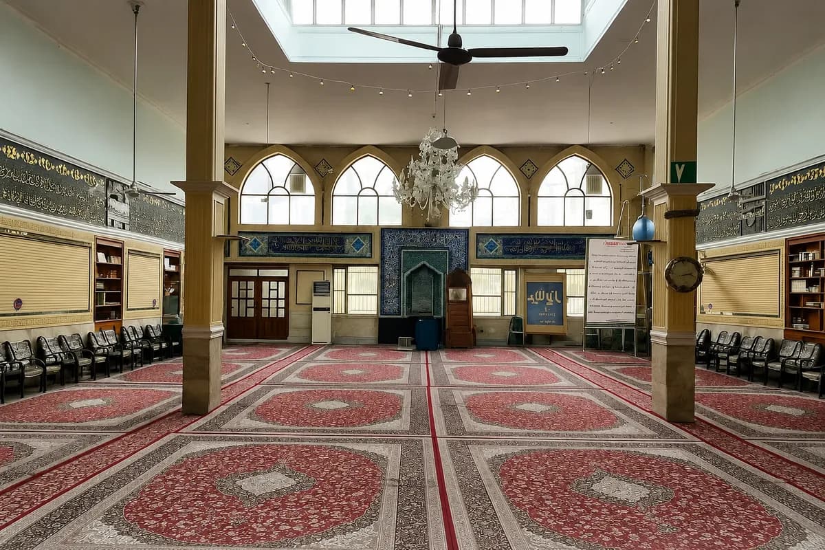 Fourteen Infallibles Mosque