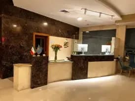 Hatra Hotel - Image 1