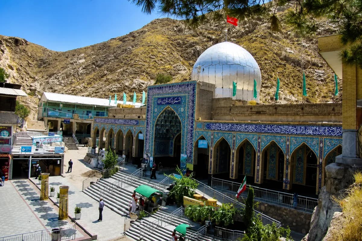 Tomb of Khajeh Morad