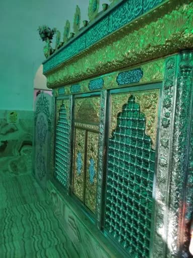 قبر الإمام زاده سيد عبد العزيز - Image 2