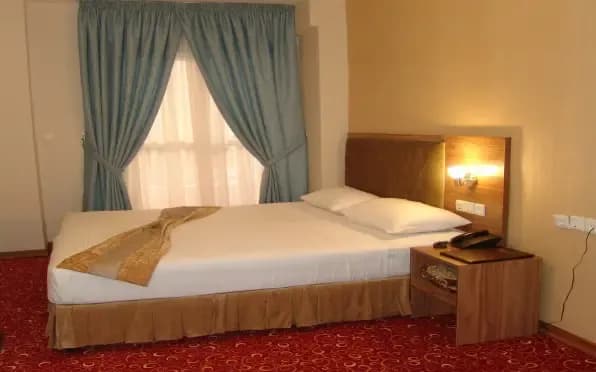Sadeghieh Hotel - Image 10