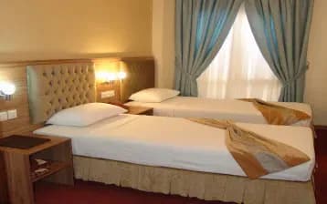 Sadeghieh Hotel - Image 12