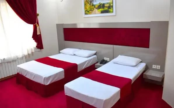 Setareh Shargh Hotel - Image 4