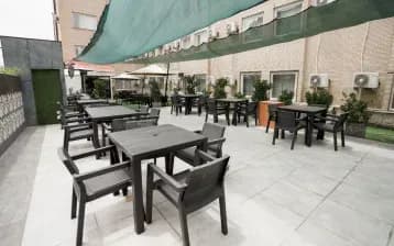 Tara Hotel - Image 6