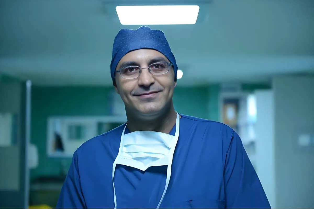 https://s2.webstatic.net/business/dr-ehsanmoradi-e4d/1744457516621441-1200x800.webp