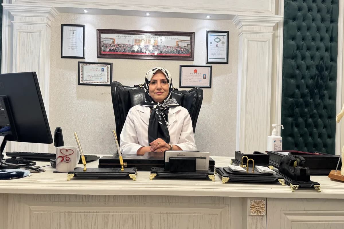 https://s2.webstatic.net/business/dr-hodaazizi/1752571740159a8a-1200x800.webp